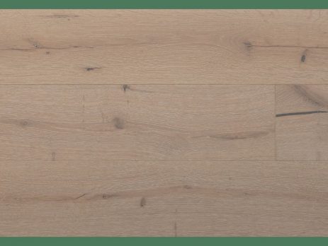 Parquet moderno con tinta chiara, sbiancato